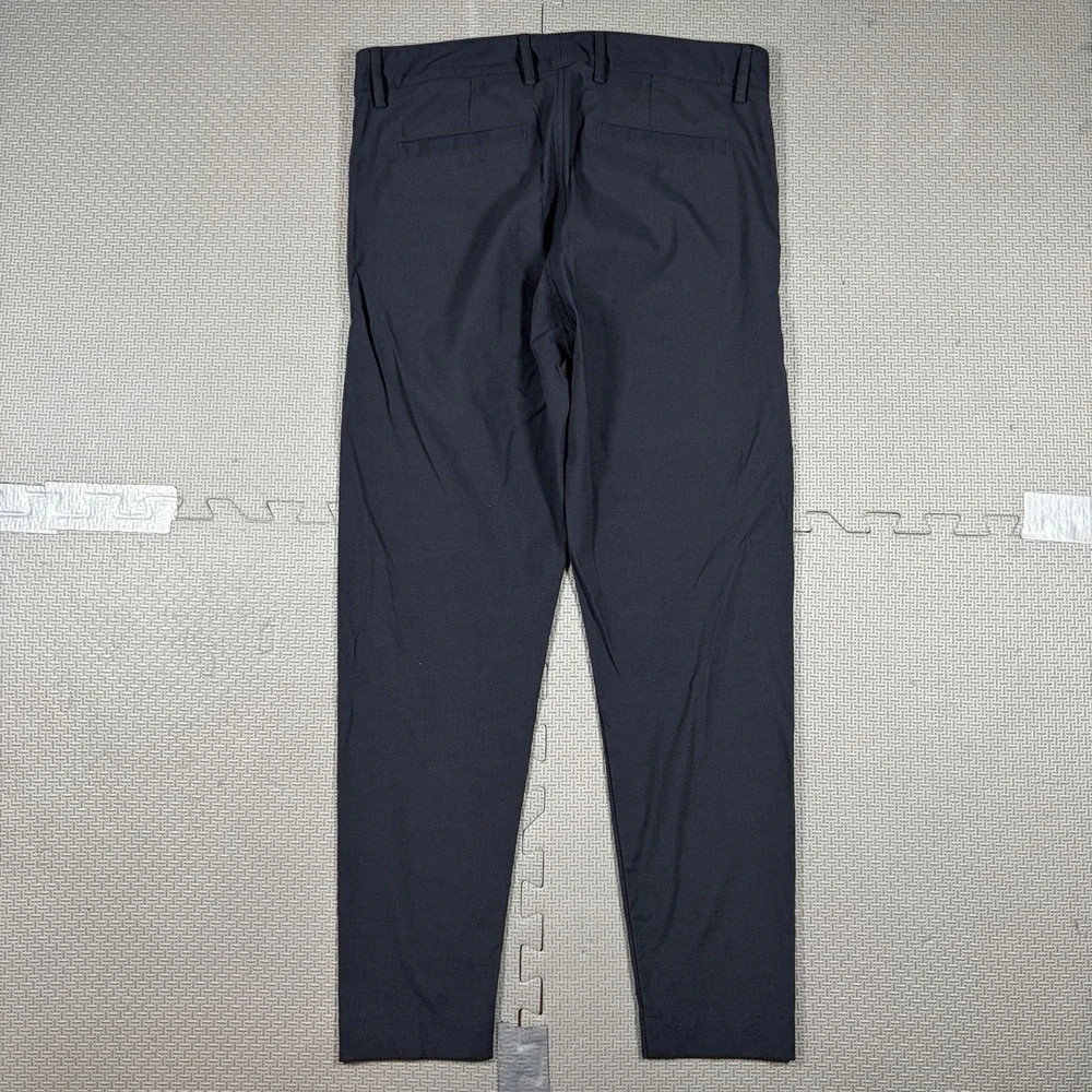 Outlier Futureworks Pants Mens 33x30 Straight Navy Blue Nylon F. Cloth Tech EUC